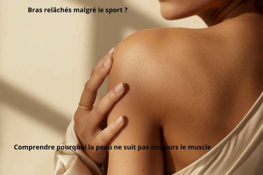 Peau des bras légèrement relâchée malgré le sport avec focus sur la zone du bras dans un style éditorial élégant
